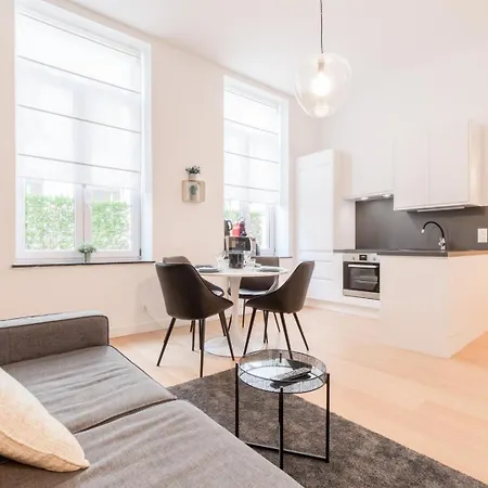 2 Bedrooms In Old Lille! *