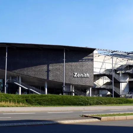 2 Bedrooms In Old Lille!