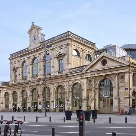 2 Bedrooms In Old Lille! Apartment