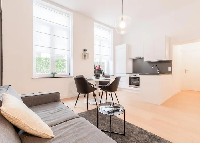 2 Bedrooms In Old Lille! *
