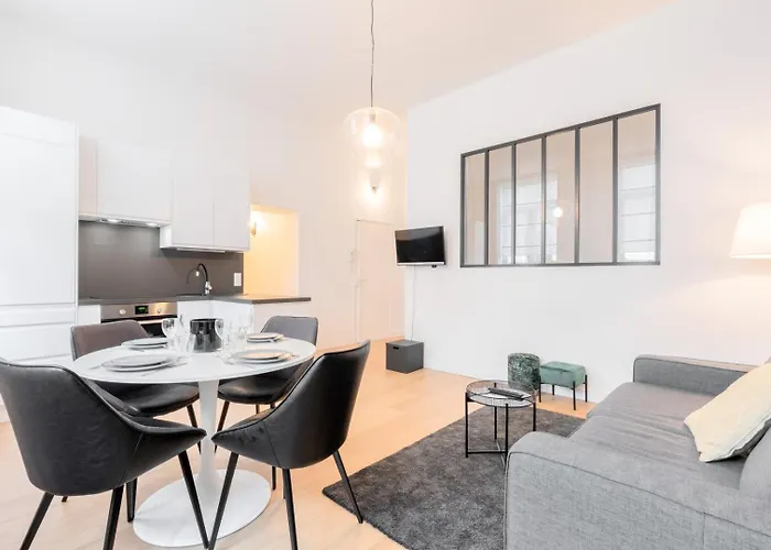 2 Bedrooms In Old Lille! Апартаменты Лилль