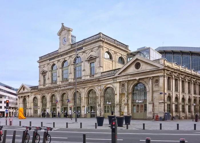 2 Bedrooms In Old Lille! Апартаменты